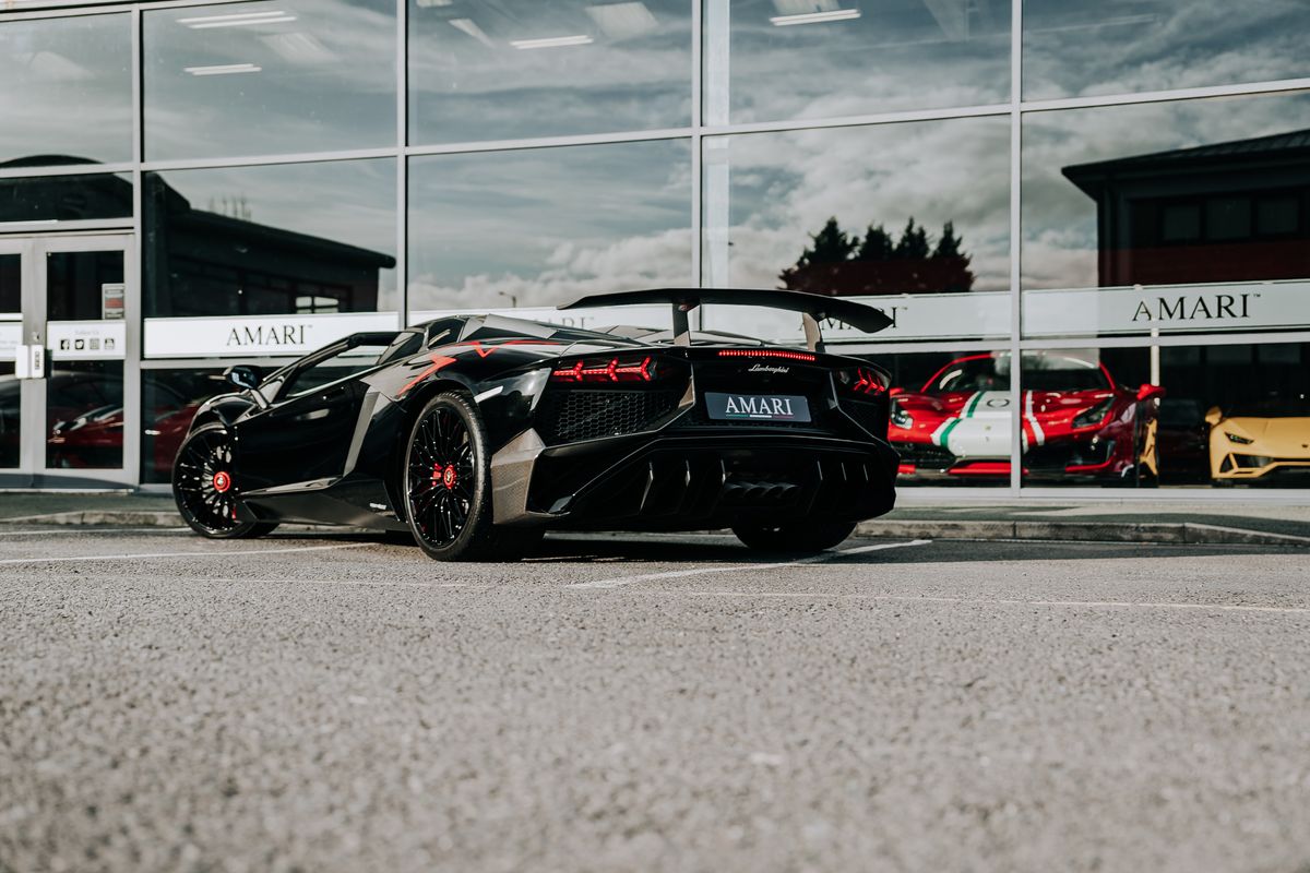 Lamborghini Aventador SV Roadster LP 750-4