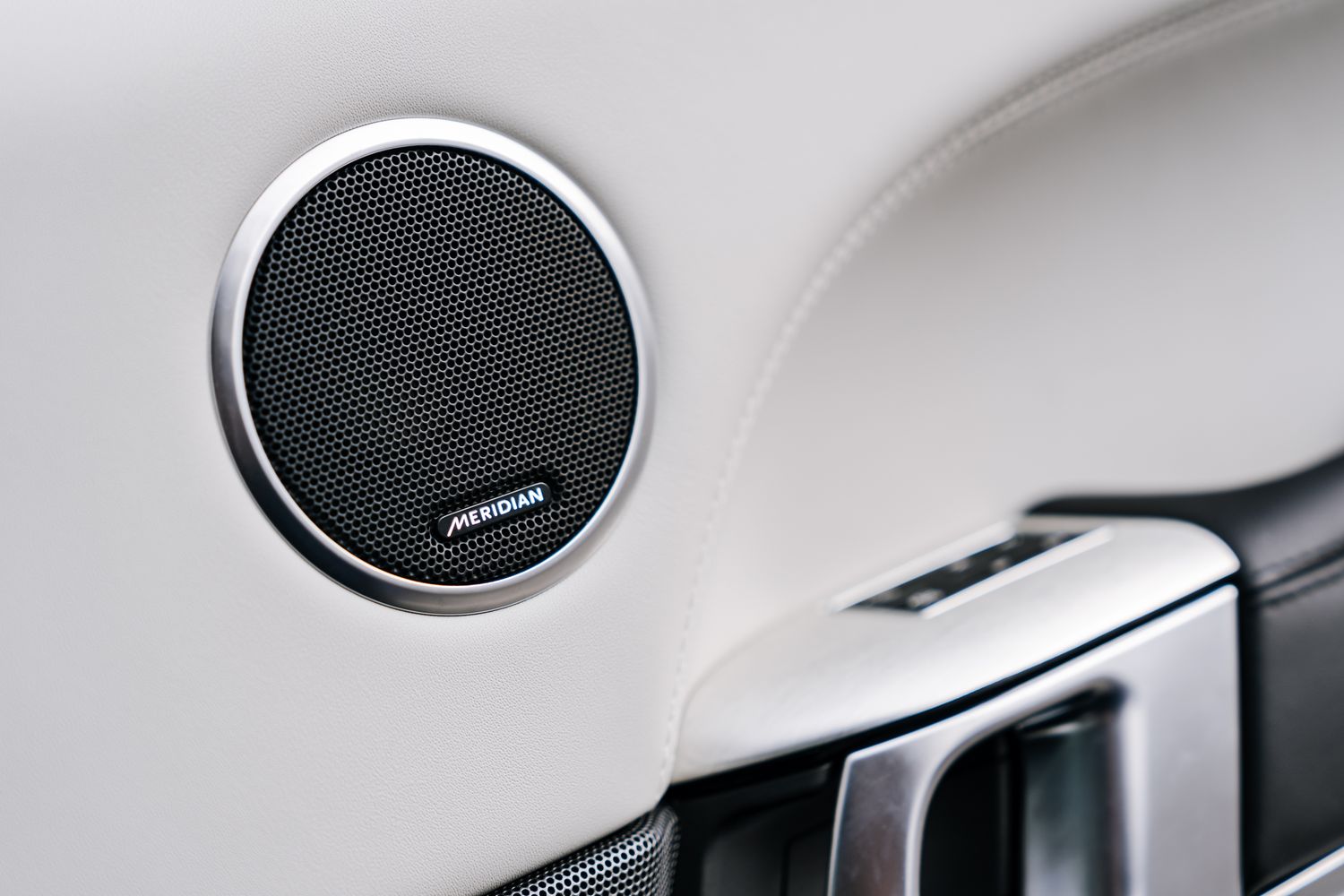 Land Rover Range Rover Sport SVR S/C Auto