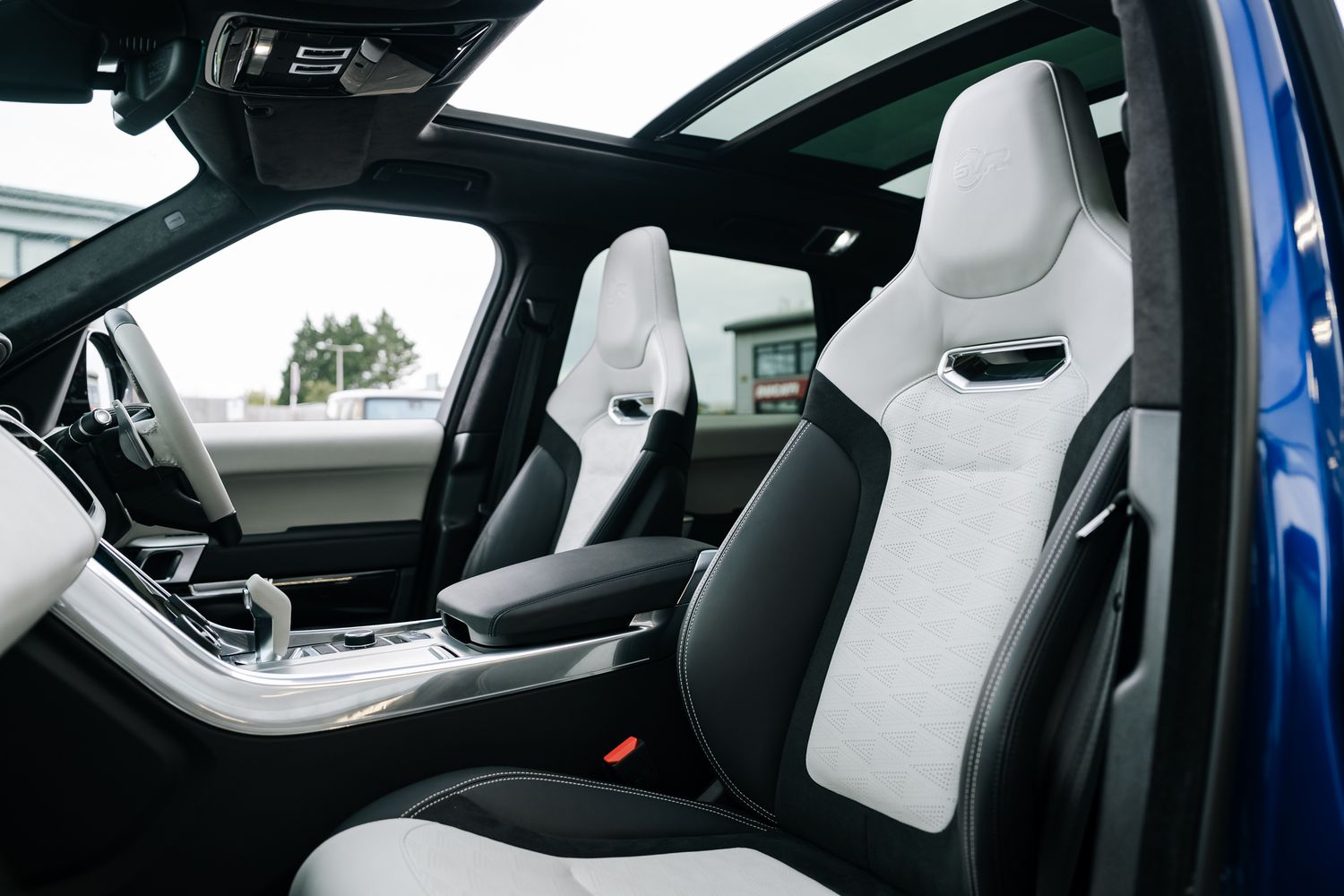Land Rover Range Rover Sport SVR S/C Auto