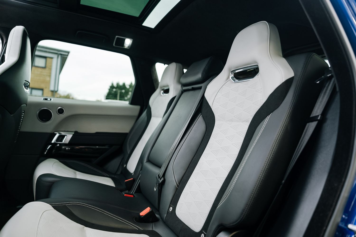 Land Rover Range Rover Sport SVR S/C Auto