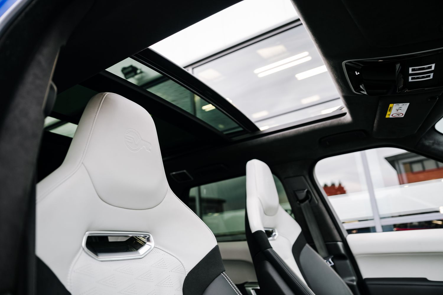 Land Rover Range Rover Sport SVR S/C Auto