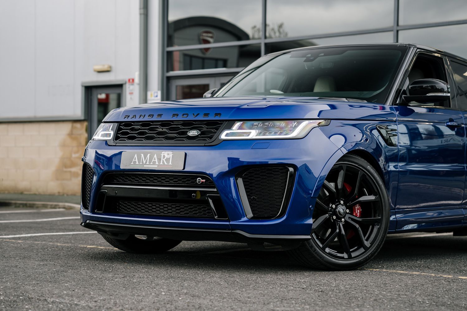 Land Rover Range Rover Sport SVR S/C Auto