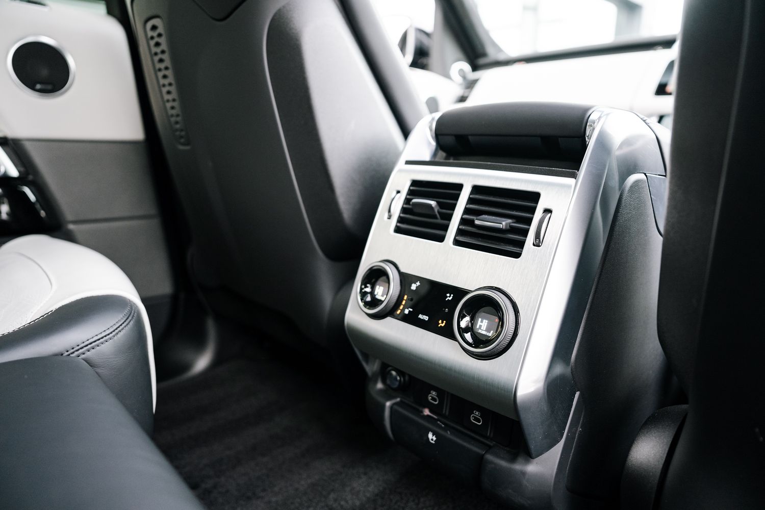 Land Rover Range Rover Sport SVR S/C Auto