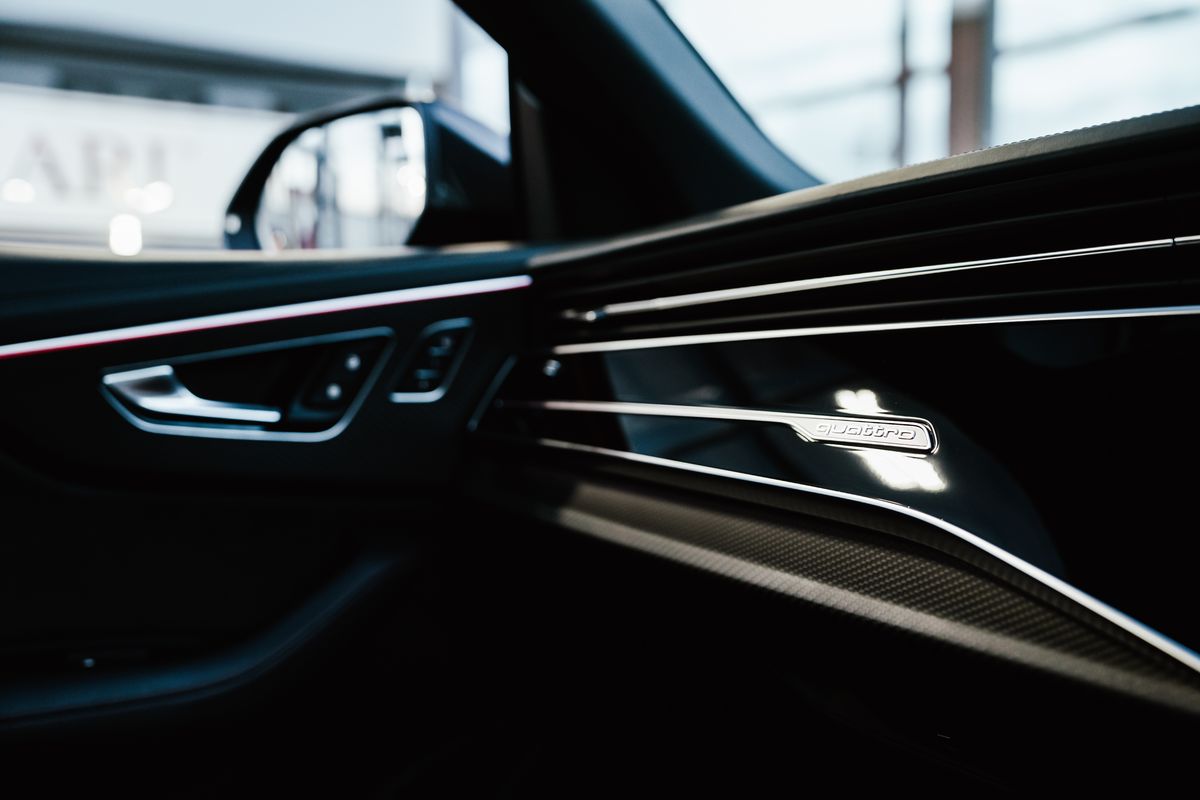 Audi RS Q8 Carbon Black TFSI MHEV Quattro Auto