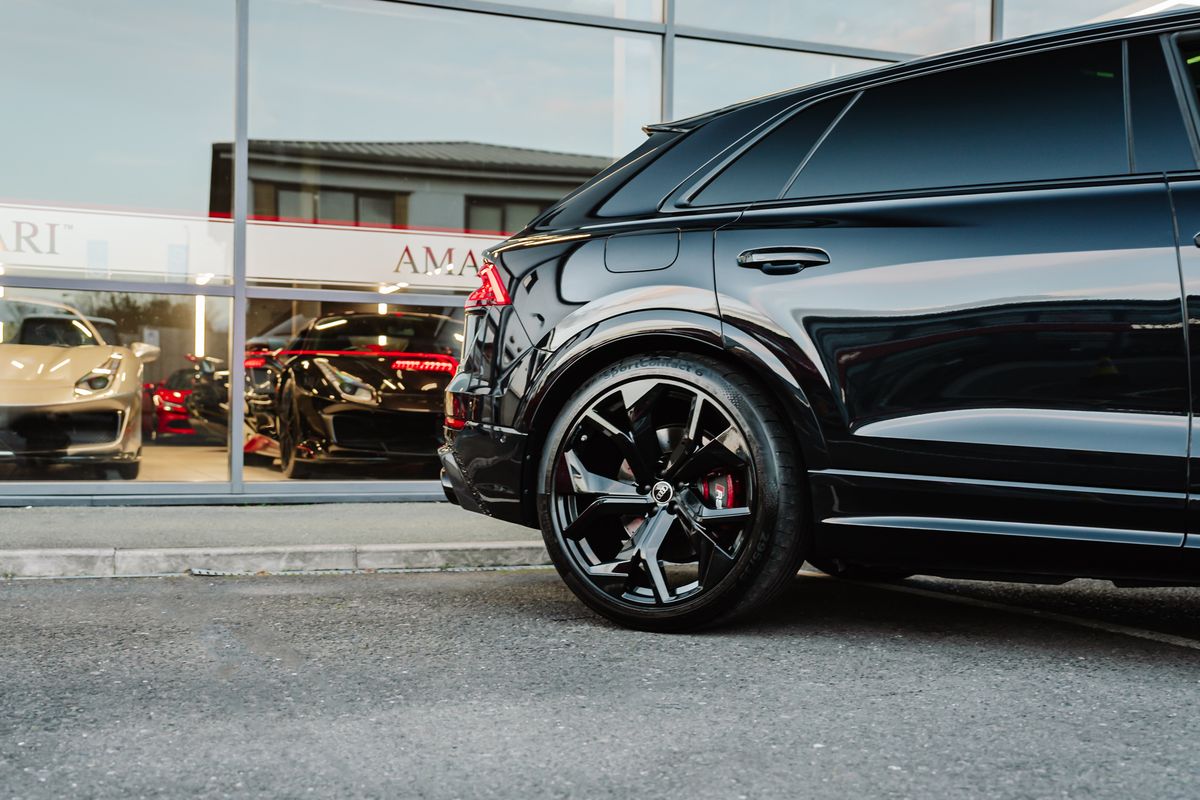 Audi RS Q8 Carbon Black TFSI MHEV Quattro Auto