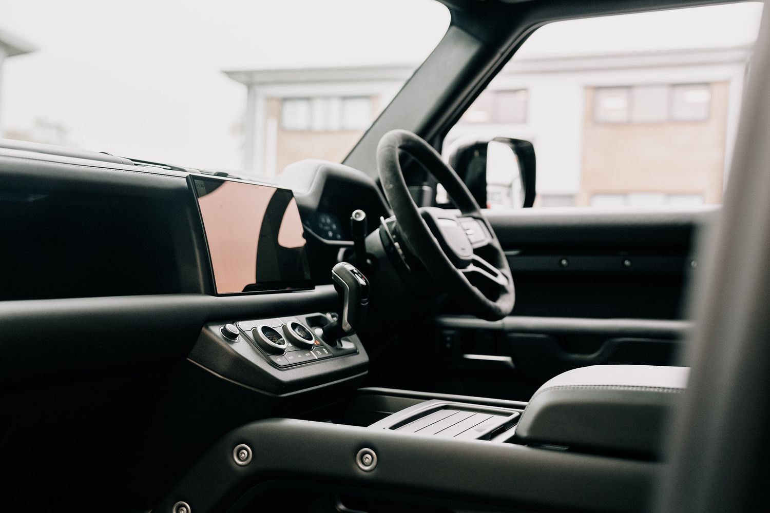 Land Rover Defender 110 V8 P525 Auto