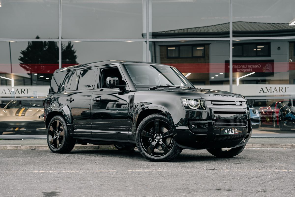Land Rover Defender 110 V8 P525 Auto