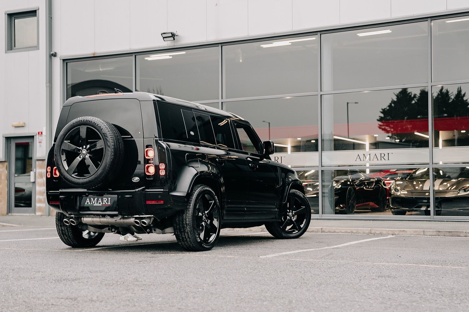 Land Rover Defender 110 V8 P525 Auto