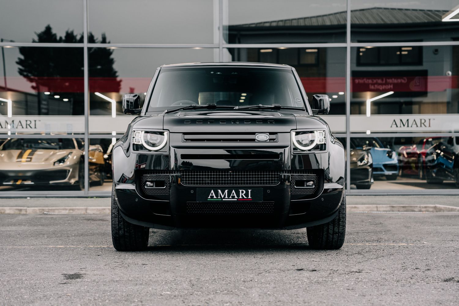 Land Rover Defender 110 V8 P525 Auto