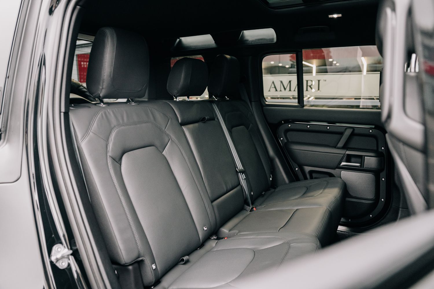 Land Rover Defender 110 V8 P525 Auto