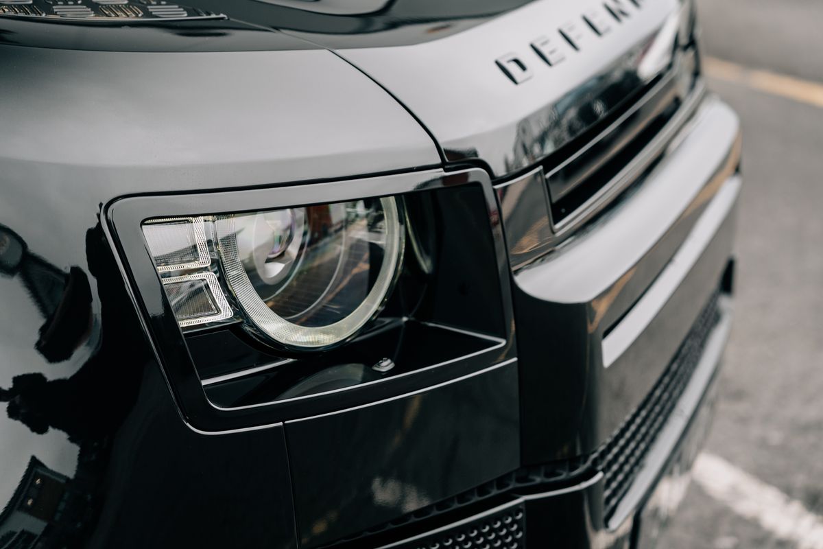 Land Rover Defender 110 V8 P525 Auto