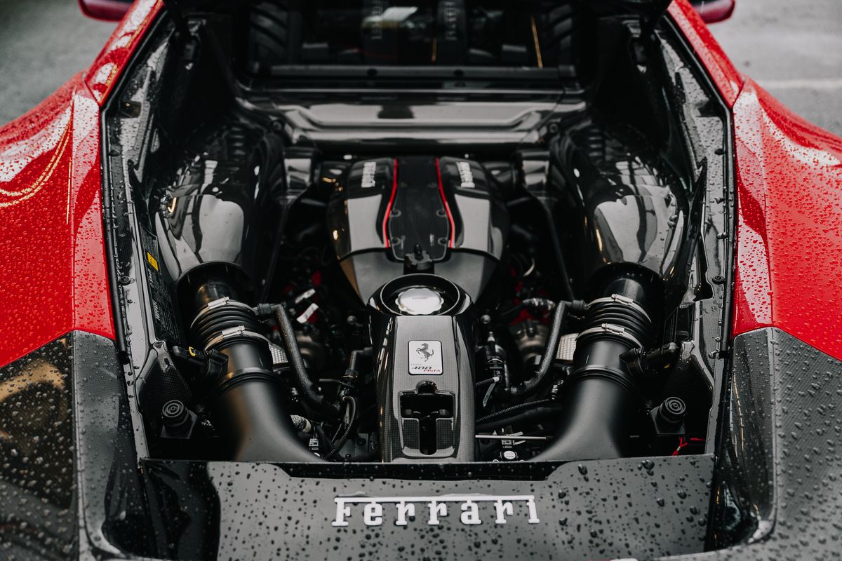 Ferrari 488 Pista Piloti