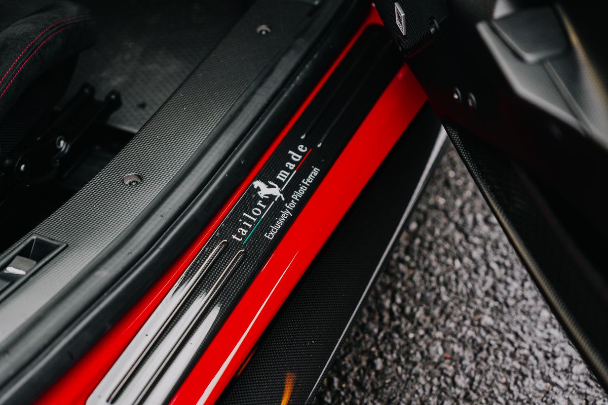 Ferrari 488 Pista Piloti