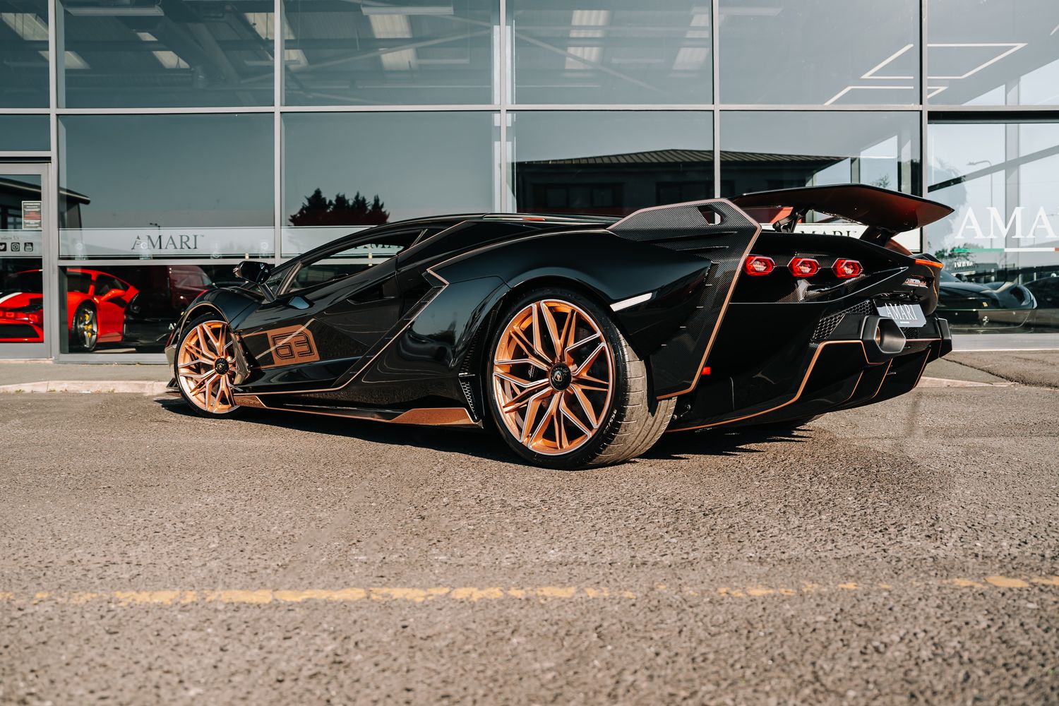 Lamborghini SIÁN FKP 37 MHEV S-A