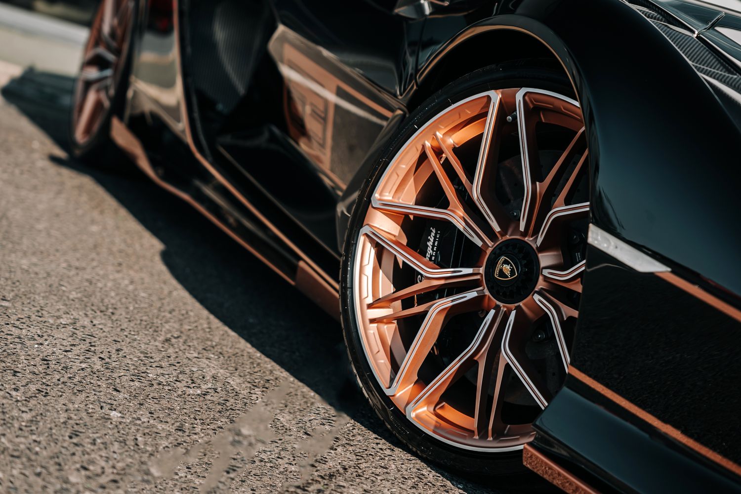 Lamborghini SIÁN FKP 37 MHEV S-A