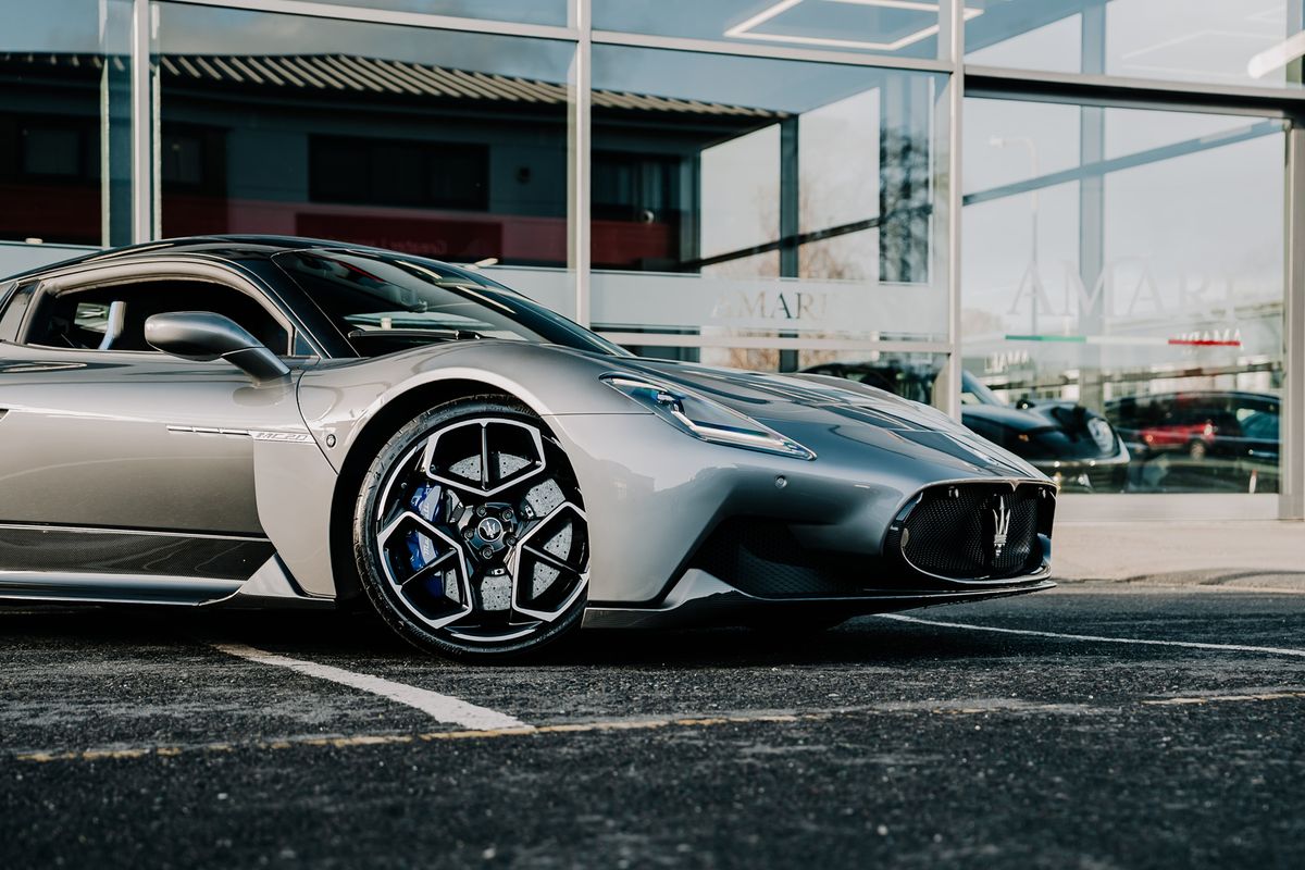 Maserati MC20