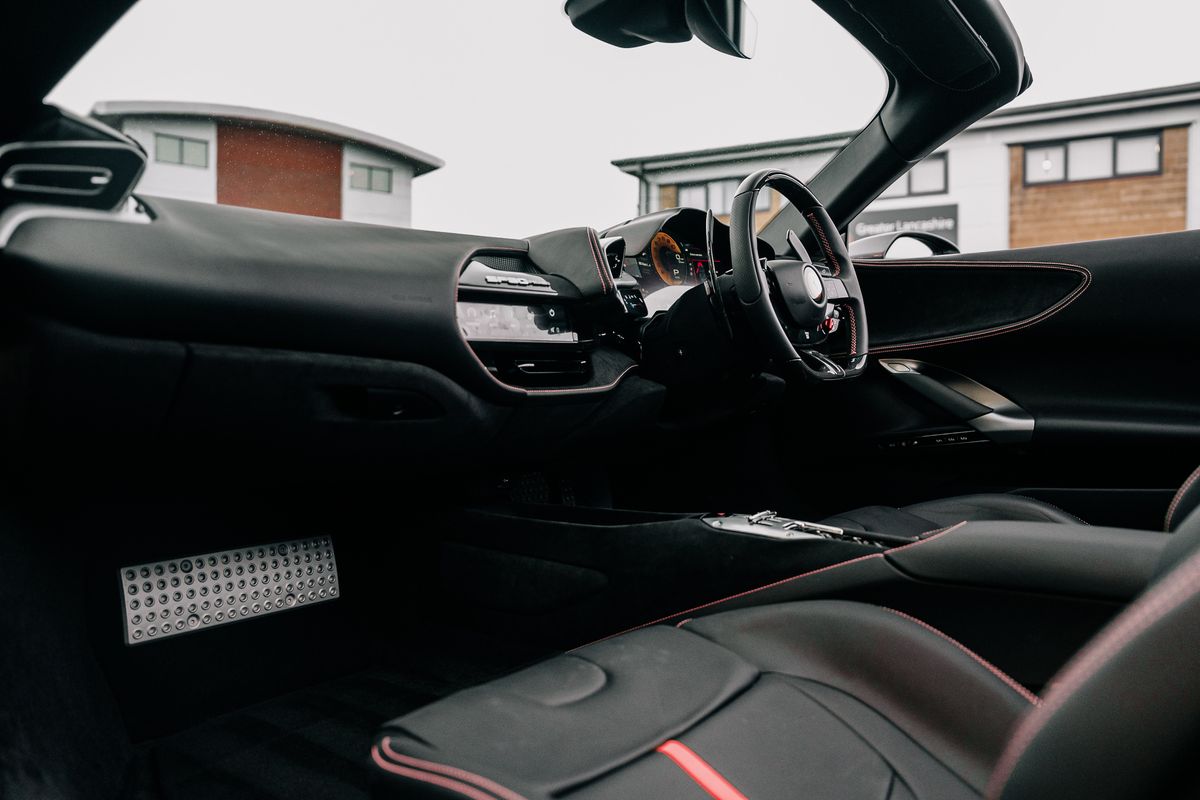Ferrari SF90 Spider