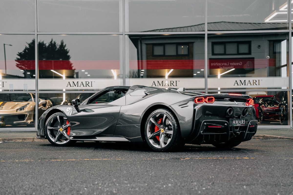 Ferrari SF90 Spider