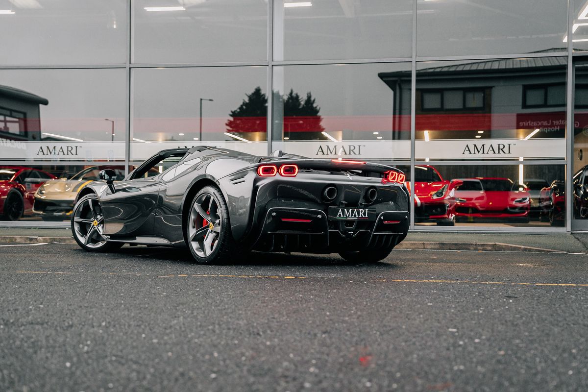 Ferrari SF90 Spider