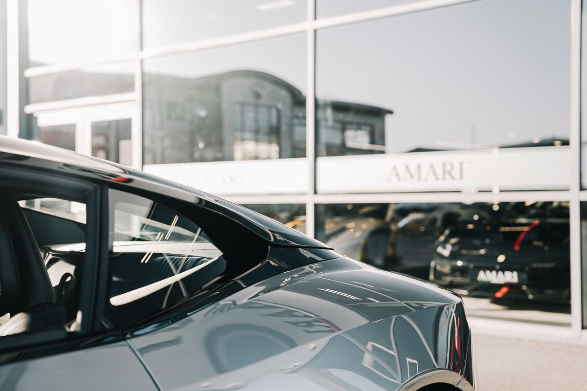 ASTON MARTIN DB11 AMR V12