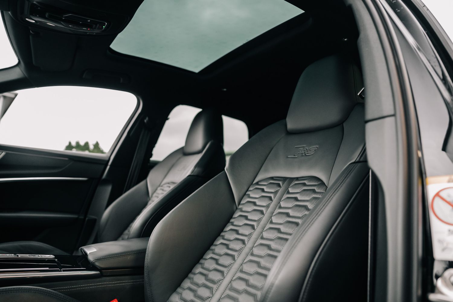 Audi RS6 Carbon Black V8 by URBAN TFSI MHEV Quattro Auto