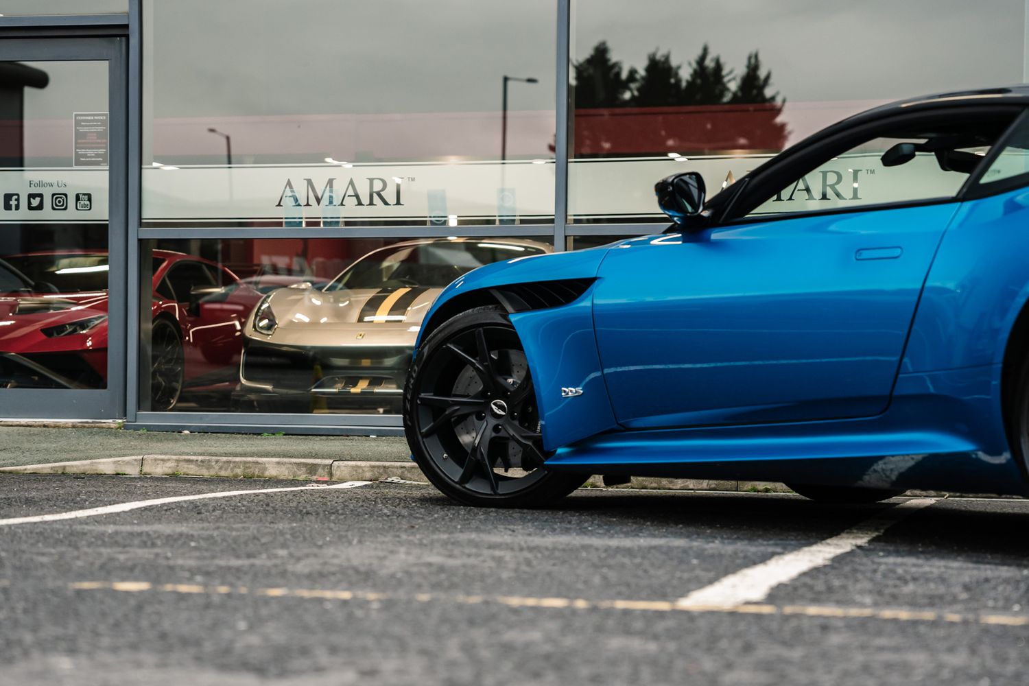 Aston Martin DBS Superleggera DBS SUPERLEGGERA V12 AUTO