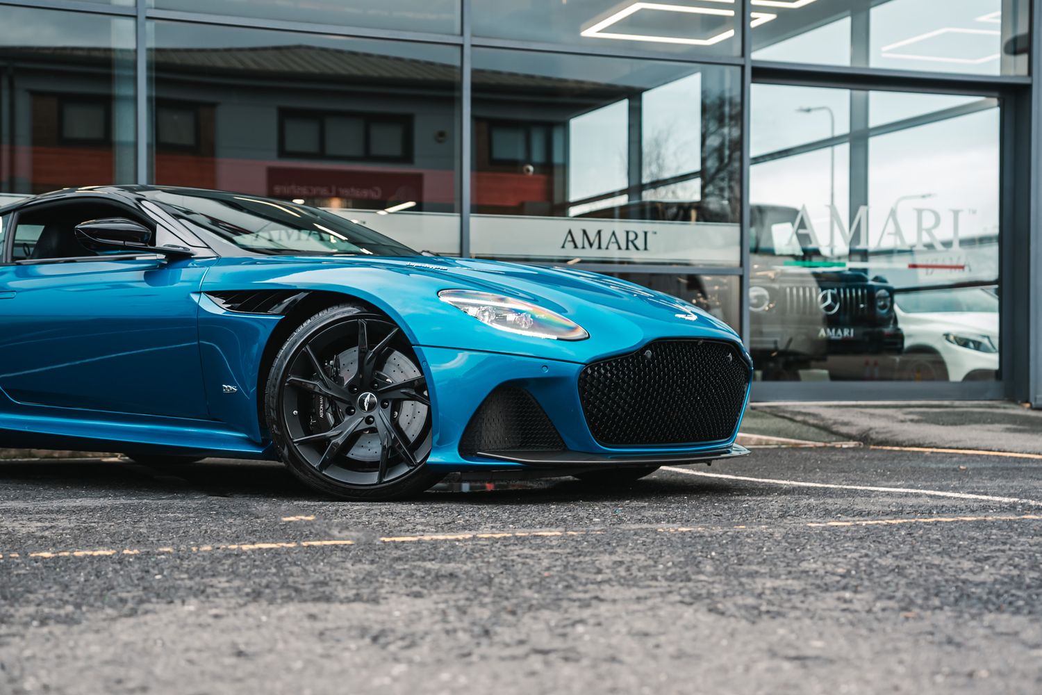 Aston Martin DBS Superleggera DBS SUPERLEGGERA V12 AUTO