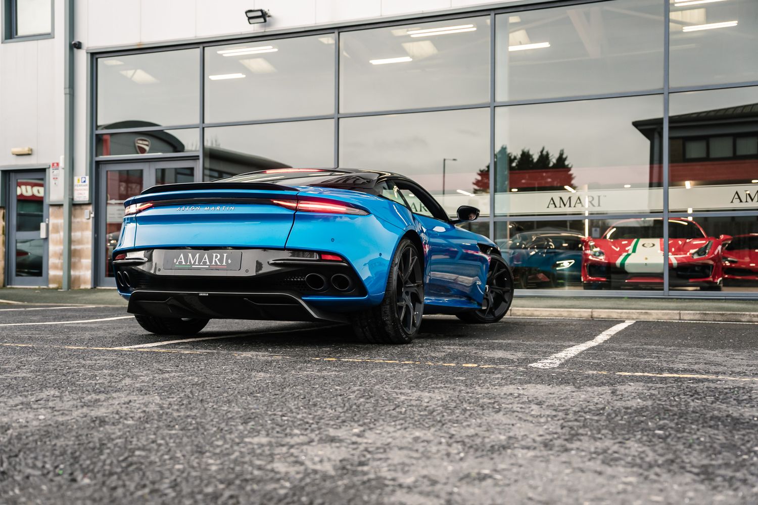 Aston Martin DBS Superleggera DBS SUPERLEGGERA V12 AUTO