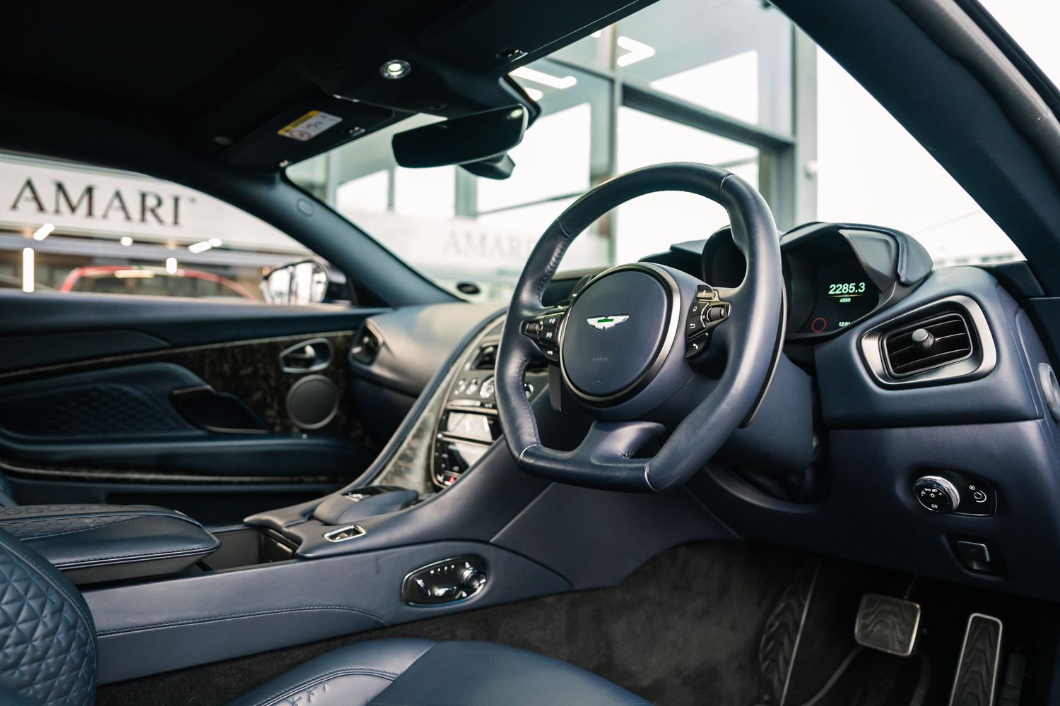 Aston Martin DBS Superleggera DBS SUPERLEGGERA V12 AUTO