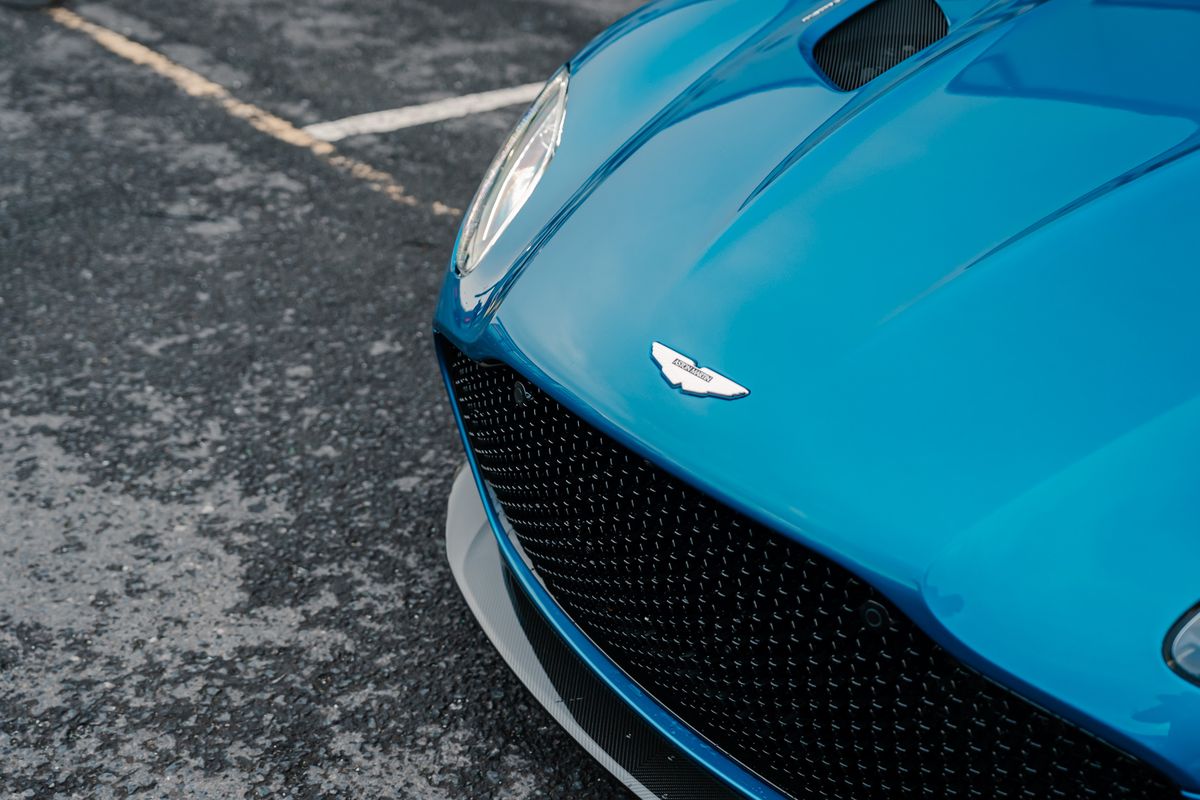 Aston Martin DBS Superleggera DBS SUPERLEGGERA V12 AUTO