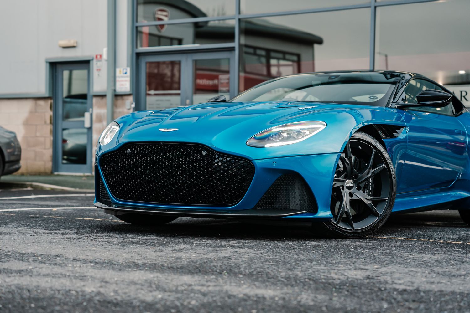 Aston Martin DBS Superleggera DBS SUPERLEGGERA V12 AUTO