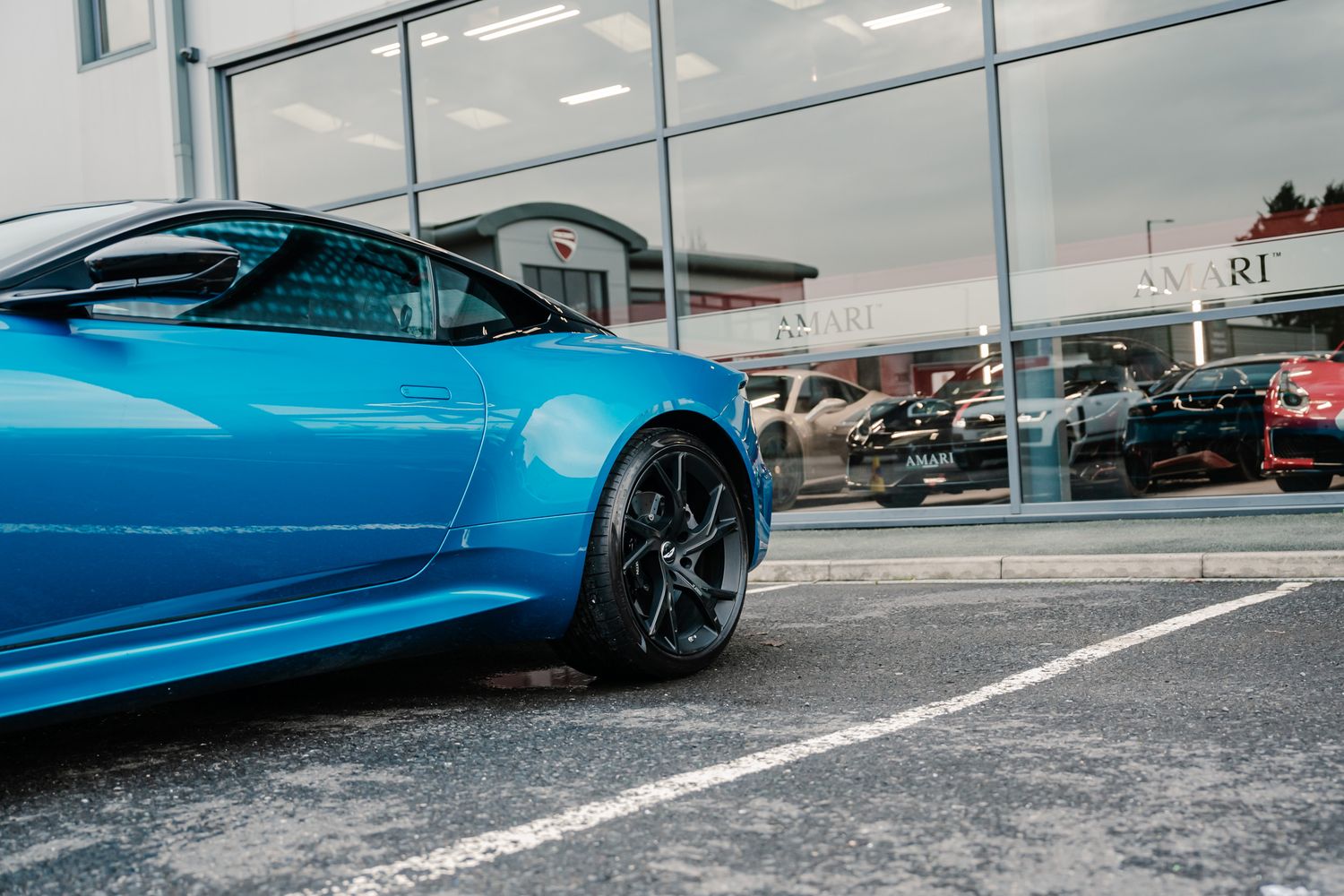Aston Martin DBS Superleggera DBS SUPERLEGGERA V12 AUTO