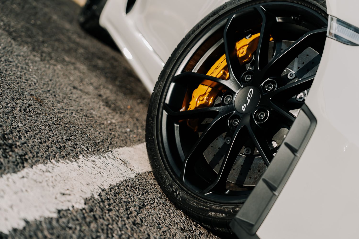 Porsche 718 Cayman GT4 718 CAYMAN GT4