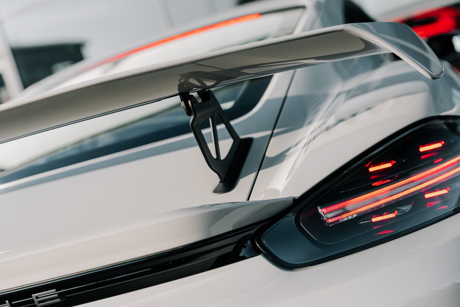 Porsche 718 Cayman GT4 718 CAYMAN GT4