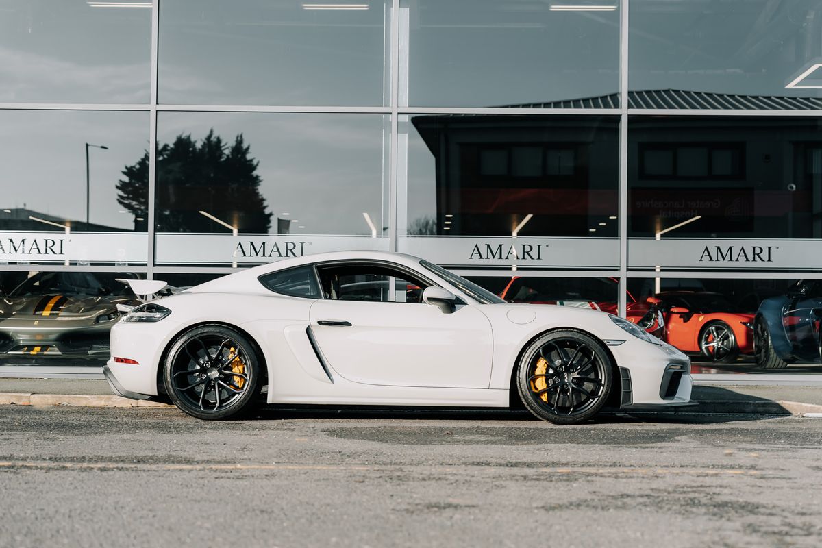 Porsche 718 Cayman GT4 718 CAYMAN GT4