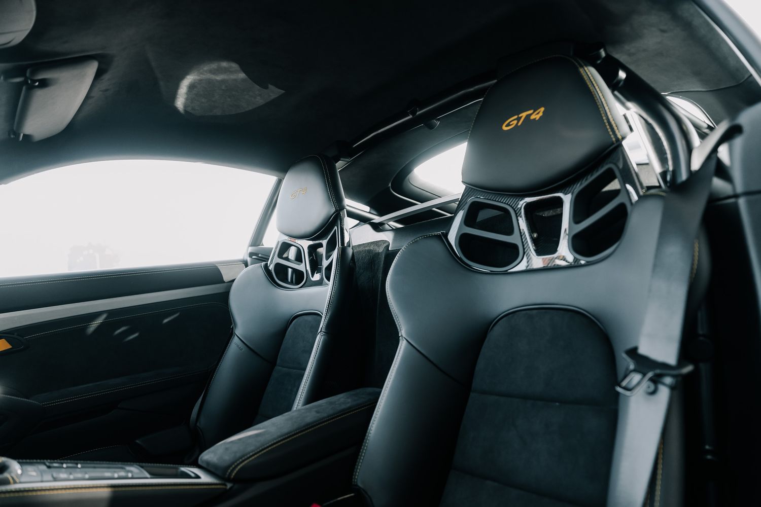Porsche 718 Cayman GT4 718 CAYMAN GT4
