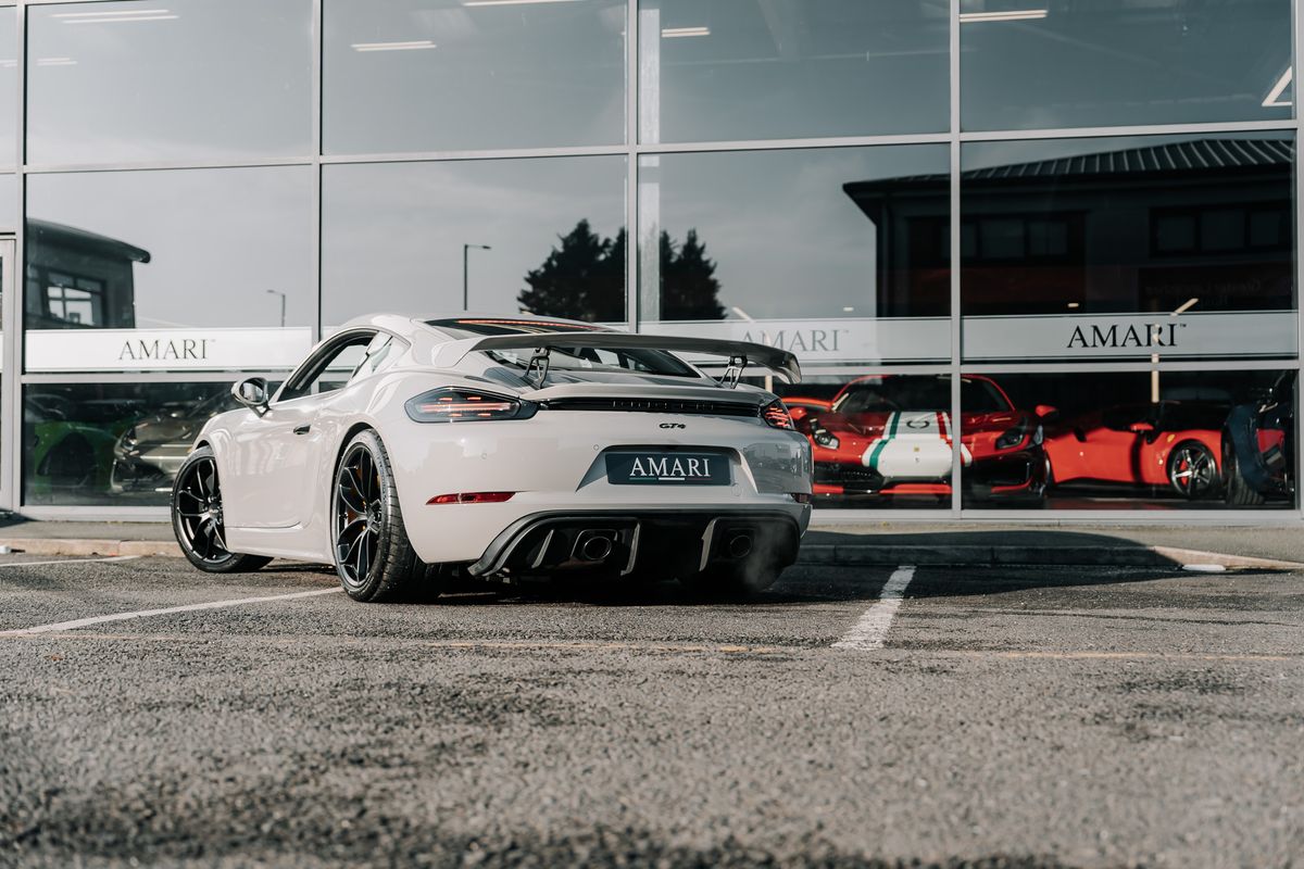 Porsche 718 Cayman GT4 718 CAYMAN GT4