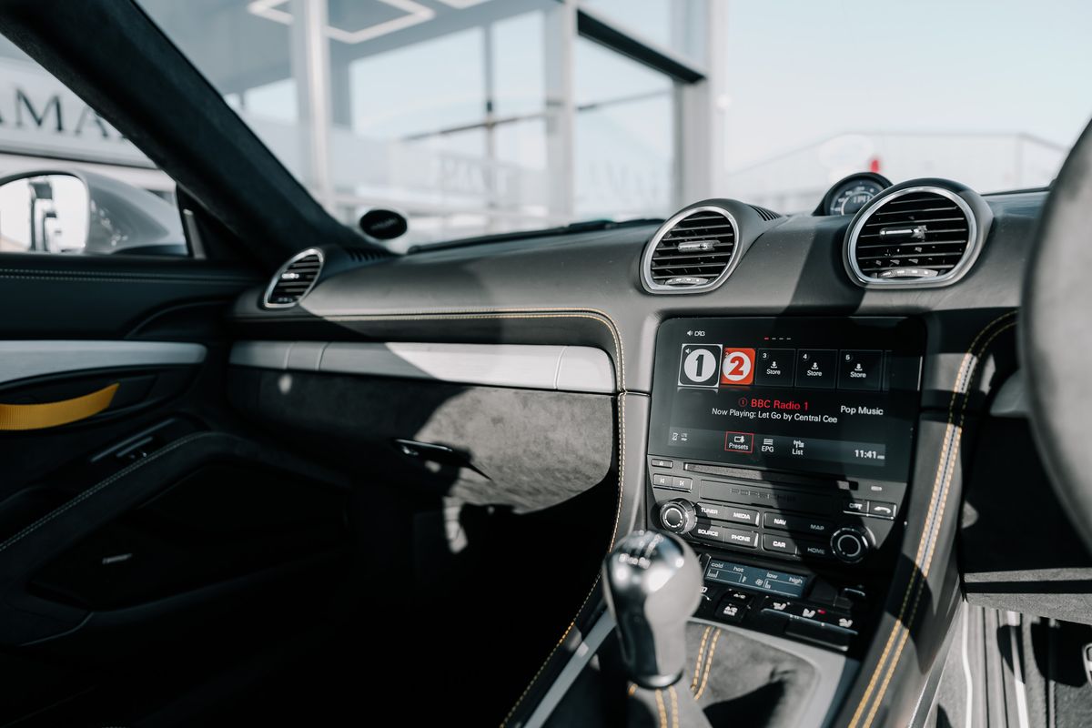 Porsche 718 Cayman GT4 718 CAYMAN GT4