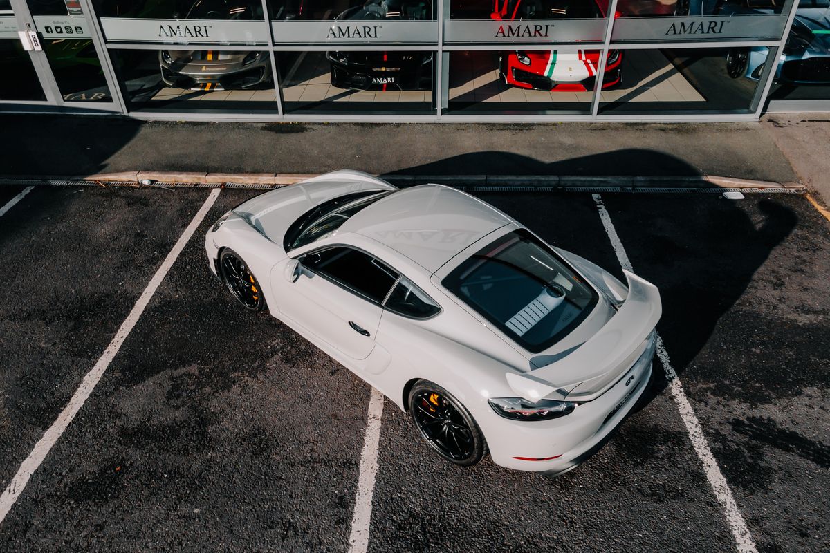 Porsche 718 Cayman GT4 718 CAYMAN GT4