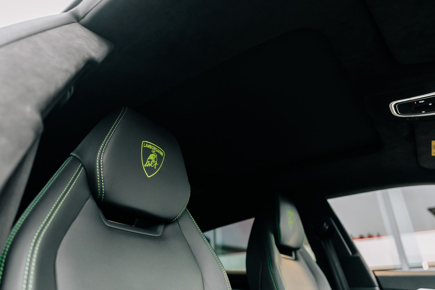 Lamborghini Urus URUS V8 AUTO