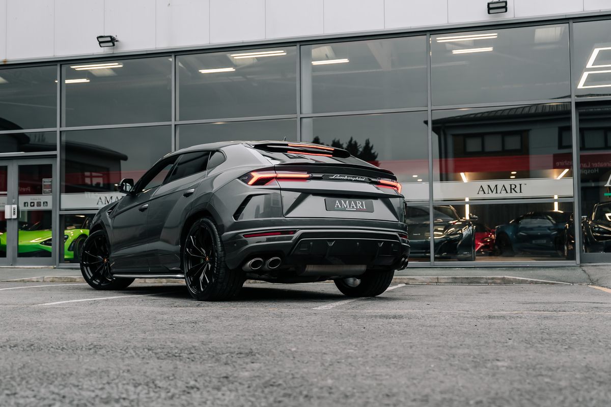 Lamborghini Urus URUS V8 AUTO