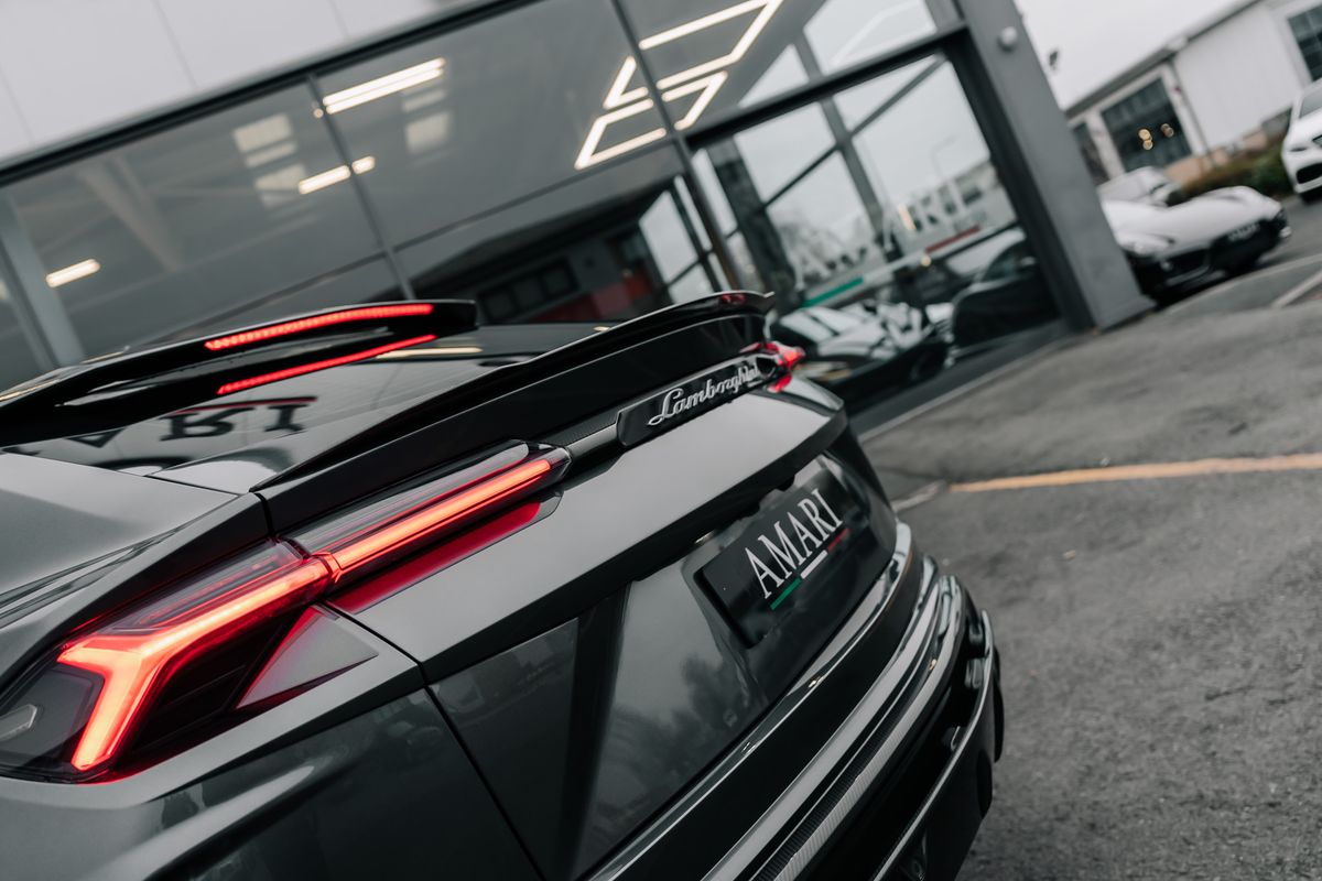 Lamborghini Urus URUS V8 AUTO