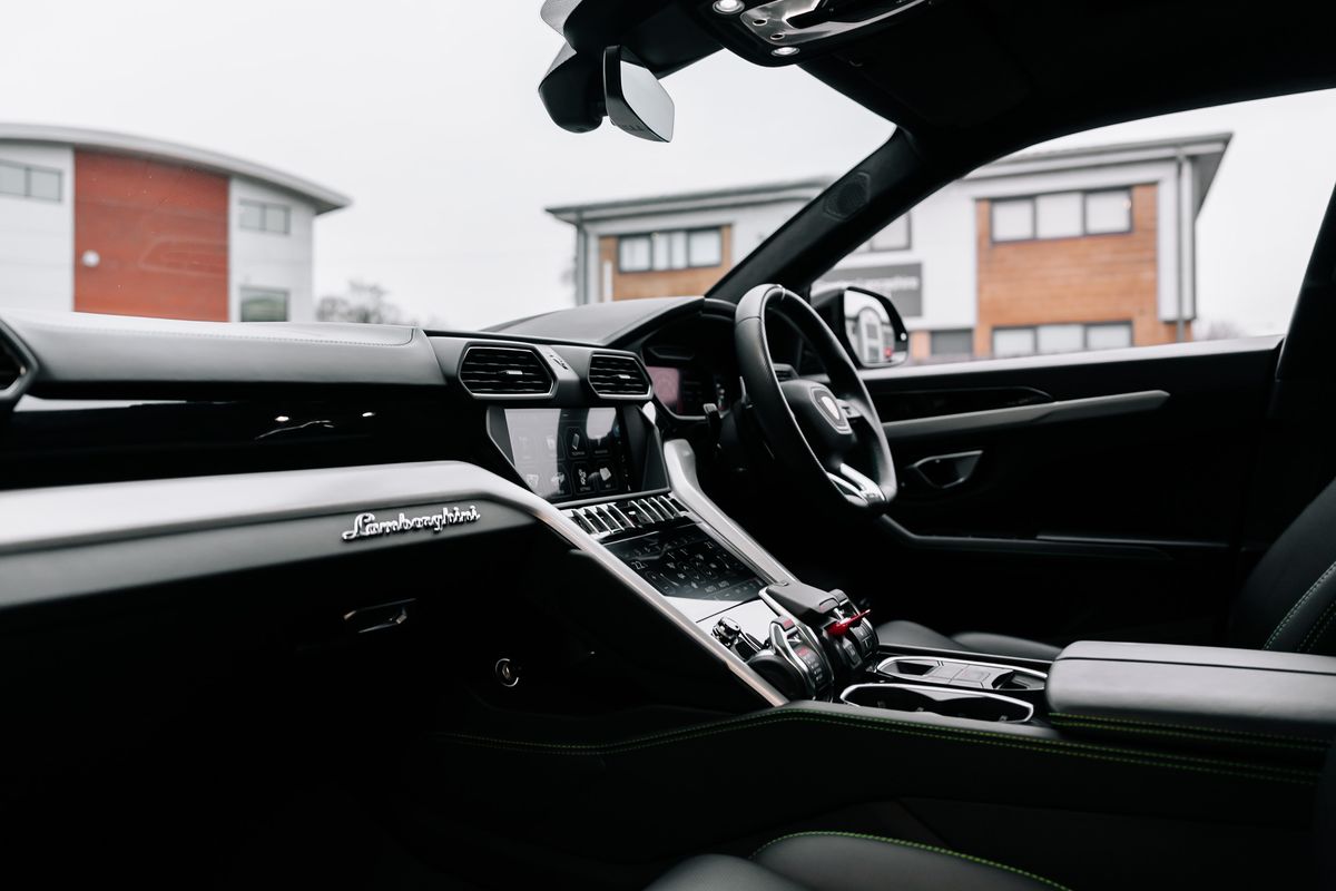 Lamborghini Urus URUS V8 AUTO