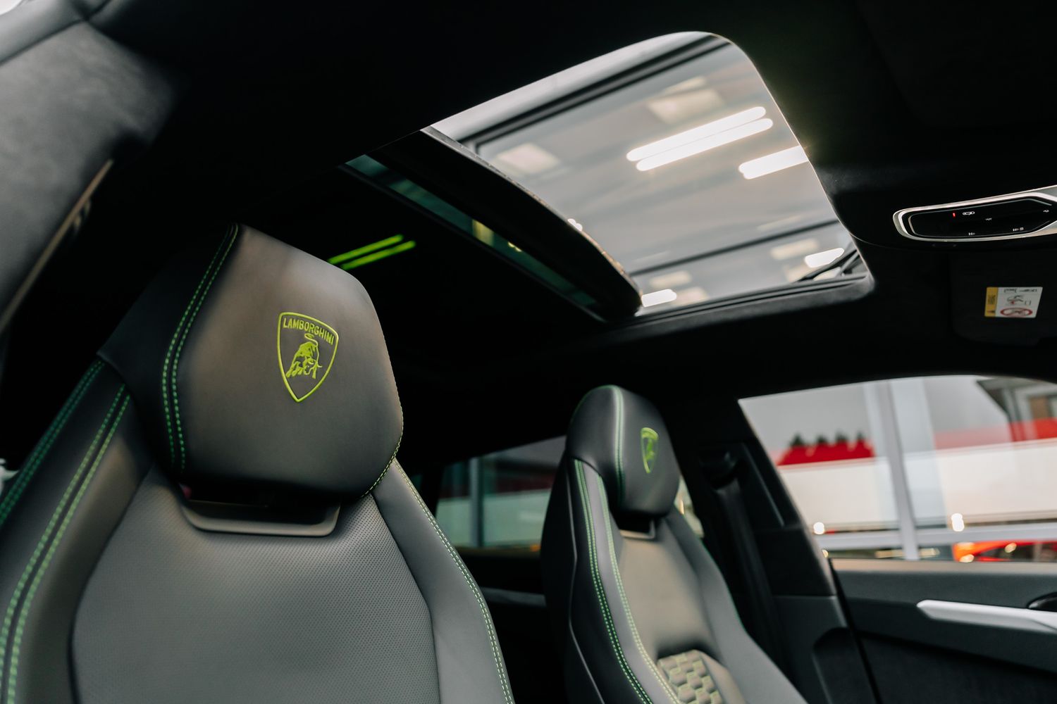Lamborghini Urus URUS V8 AUTO