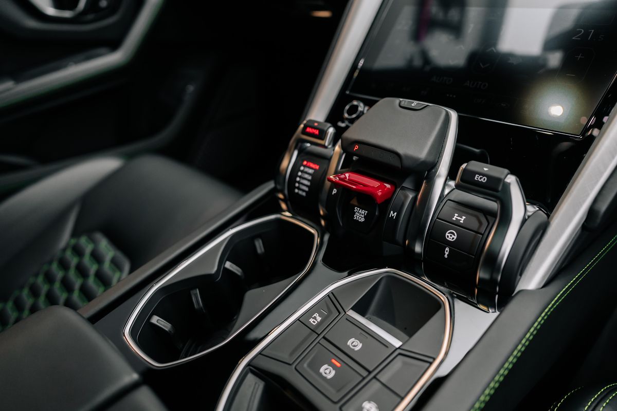 Lamborghini Urus URUS V8 AUTO