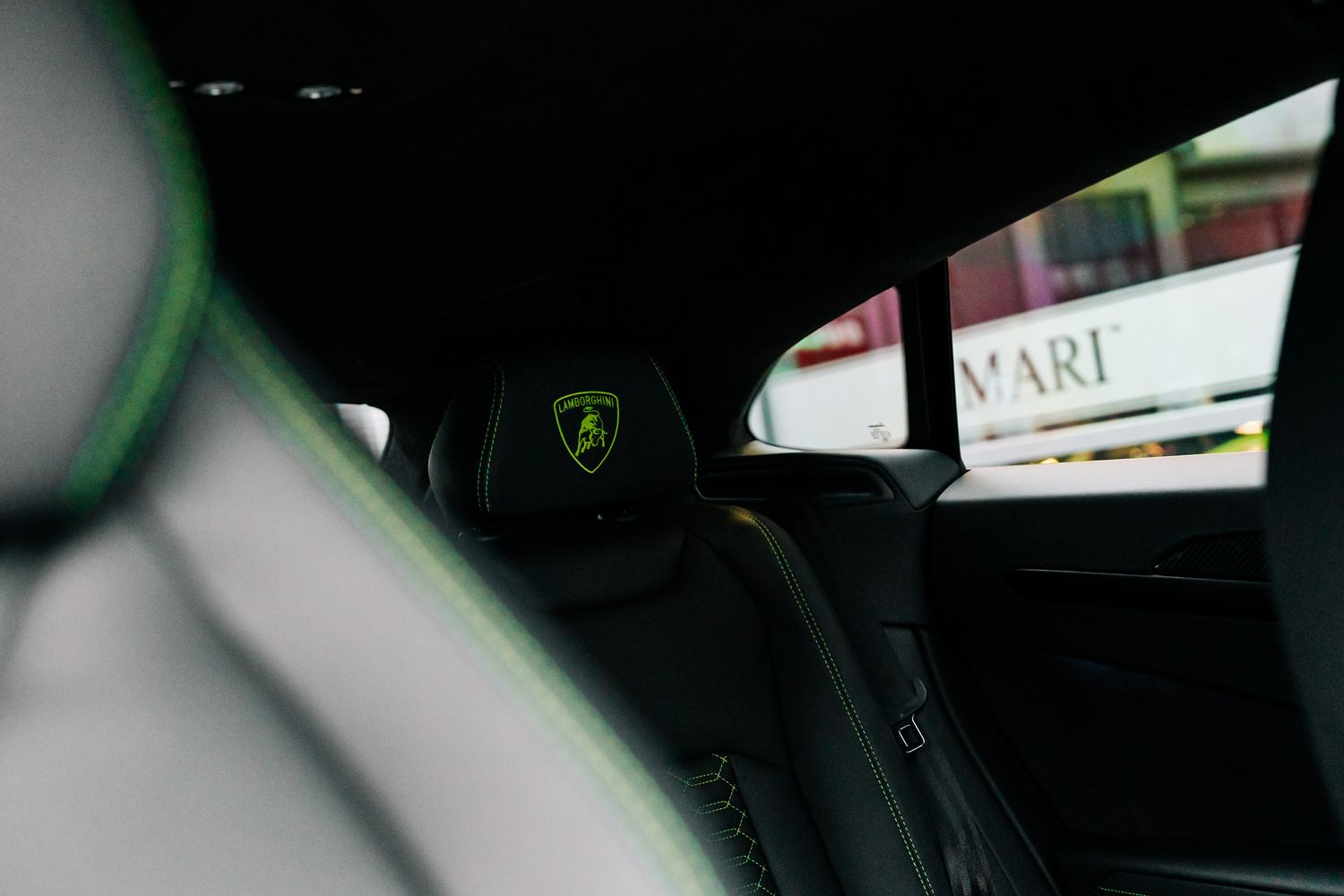 Lamborghini Urus V8