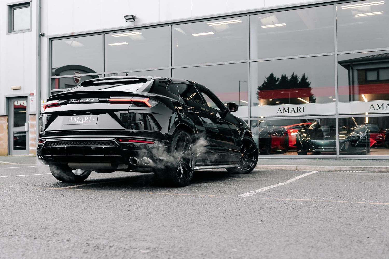 Lamborghini Urus V8
