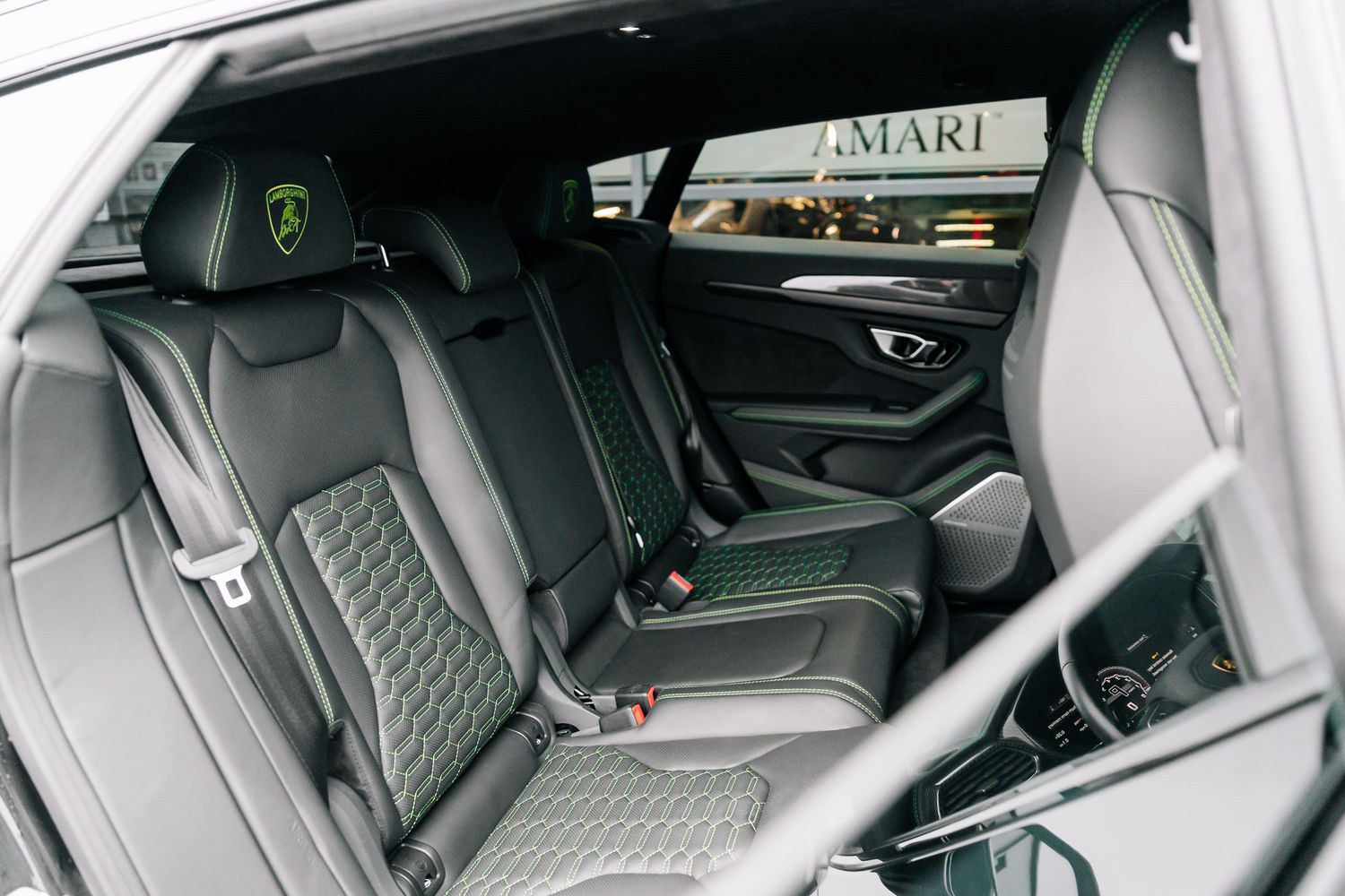 Lamborghini Urus V8