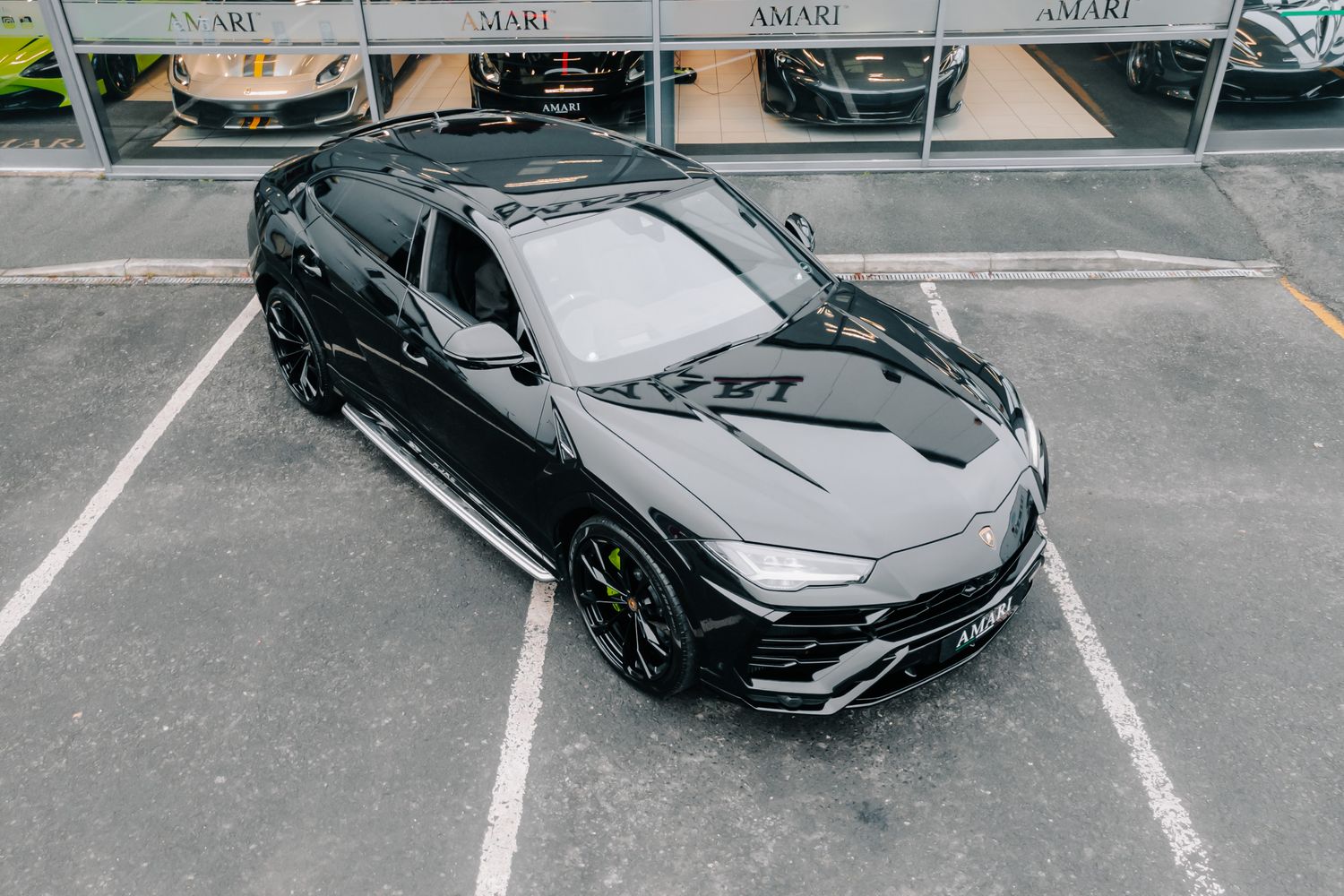 Lamborghini Urus V8