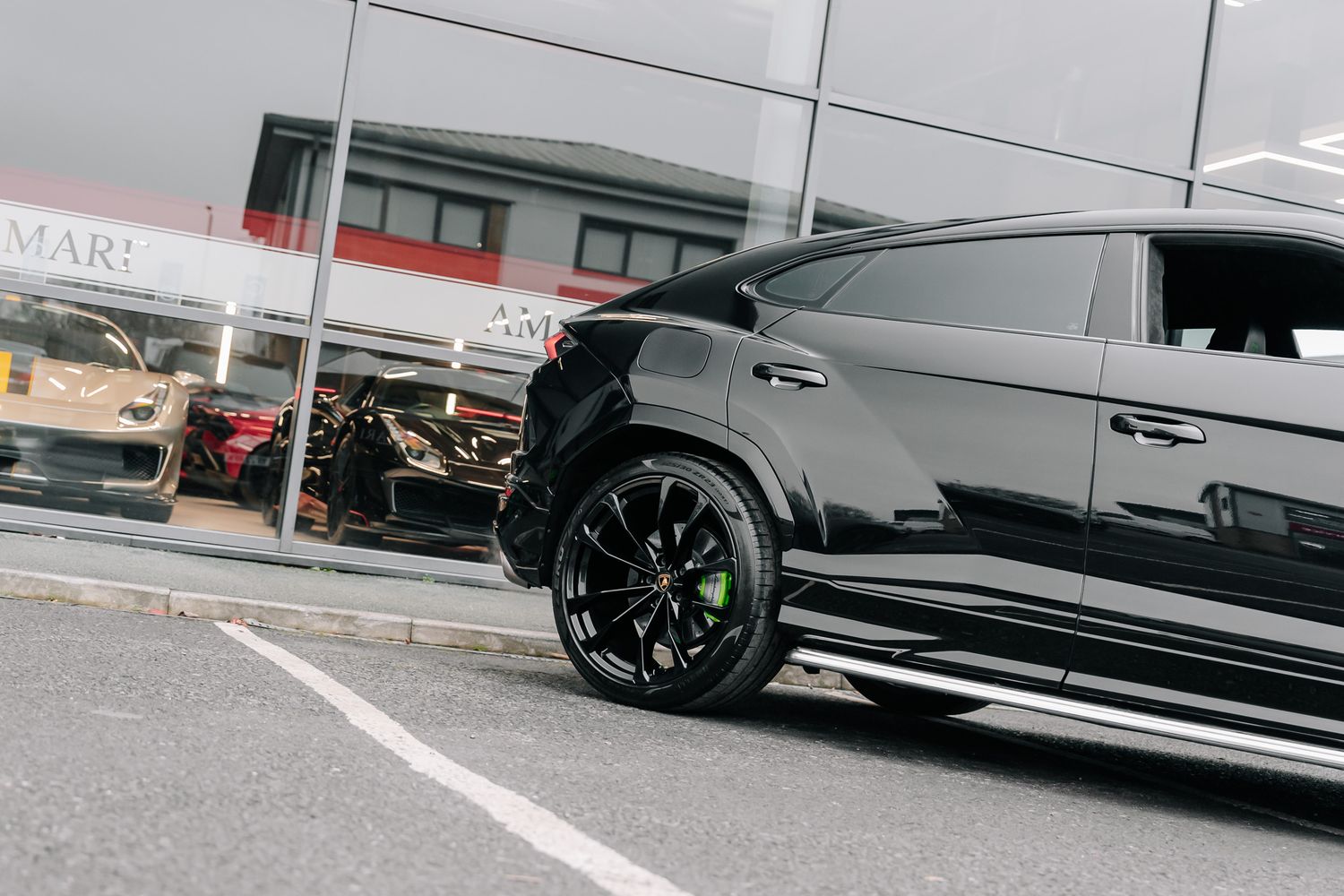 Lamborghini Urus V8